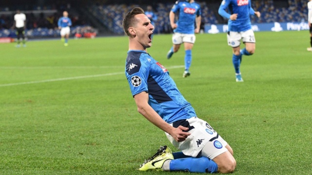Arkadiusz Milik ustrzelił hat-tricka, a jego Napoli wygrało u siebie z Genkiem 4:0 (3:0) w meczu ostatniej kolejki fazy grupowej Ligi Mistrzów i awansowało do 18 finału.