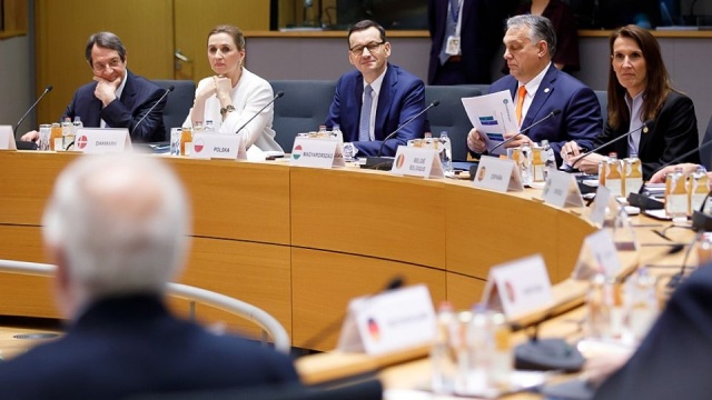 Polska gotowa jest poprzeć neutralność klimatyczną w Unii do 2050 roku pod pewnymi warunkami. Przedstawia je na szczycie w Brukseli premier Mateusz Morawiecki.