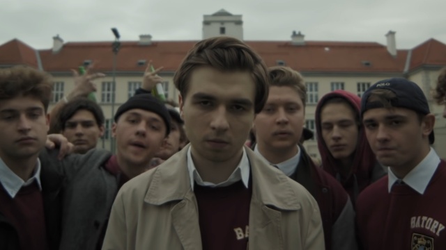 Rodzice chcą dać swoim dzieciom wszystko, ale zapominają o najważniejszym - o dawaniu im samych siebie - mówili goście audycji Radio Szczecin na Wieczór.
