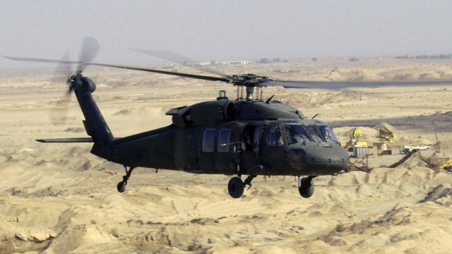 Amerykańskie śmigłowce Black Hawk trafią do Wojsk Specjalnych. Cztery maszyny zostaną przekazane symbolicznie przez szefa MON przed południem.
