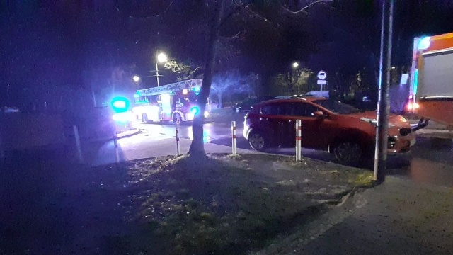 Groźnie wyglądający pożar przy ul. Kasprzaka w Szczecinie. Na klatce schodowej, w jednym z bloków, zapalił się wózek.