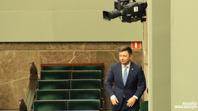 Na kłamstwa wygłaszane na temat Polski należy reagować zdecydowanie - mówi szef Kancelarii Premiera.