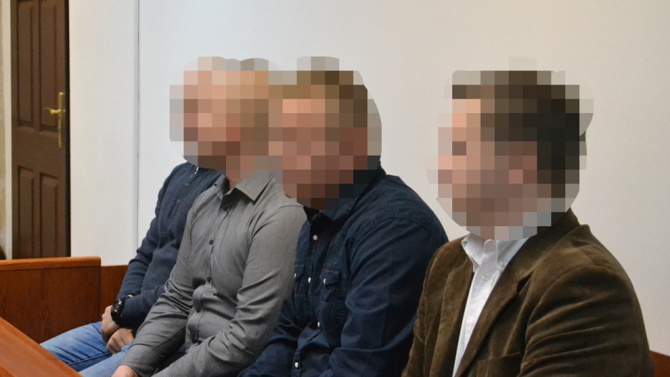 Rok więzienia w zawieszeniu - o taką karę wnioskowała we wtorek prokuratura dla czterech policjantów z Kołobrzegu. Fot. Przemysław Polanin [Radio Szczecin]