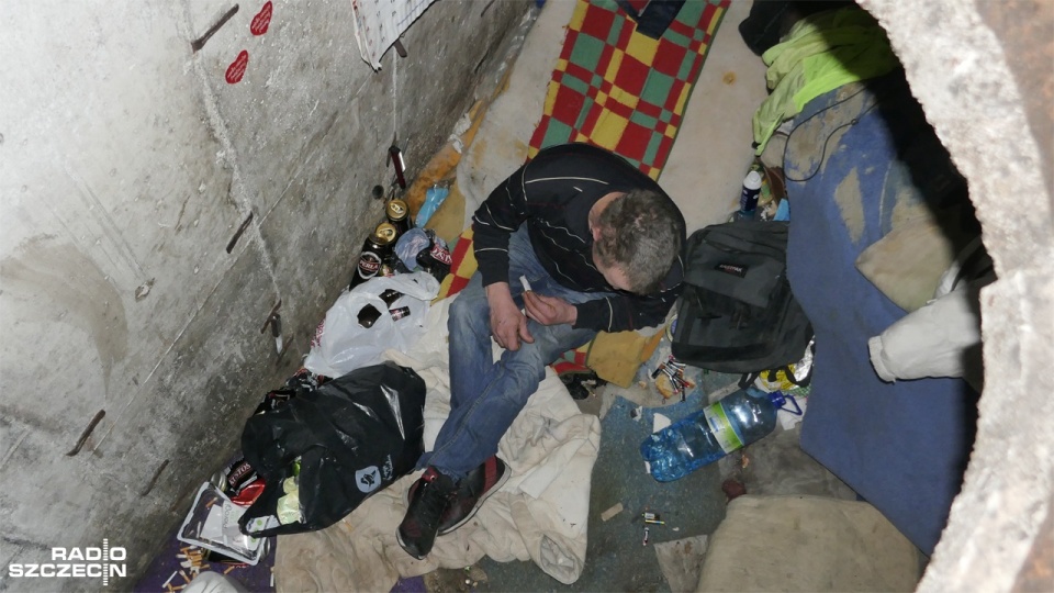 Ostatnie badanie wykazało, że w Szczecinie żyje niespełna 1000 bezdomnych - 80 procent to mężczyźni. Ta liczba cyklicznie maleje. Fot. Mateusz Papke [Radio Szczecin]