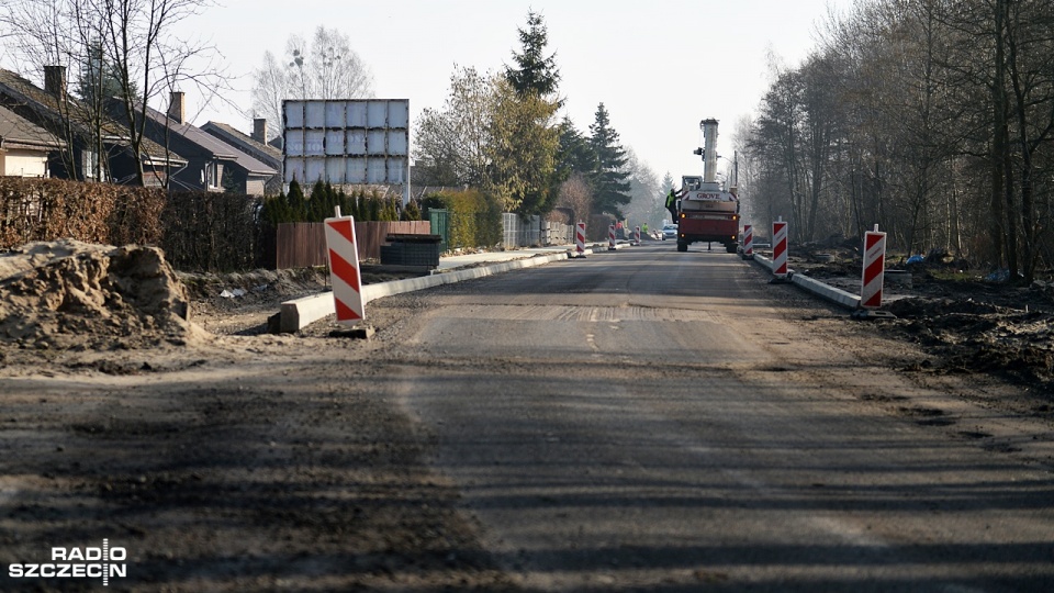Przebudowa drogi wojewódzkiej nr 114. Fot. Łukasz Szełemej [Radio Szczecin]