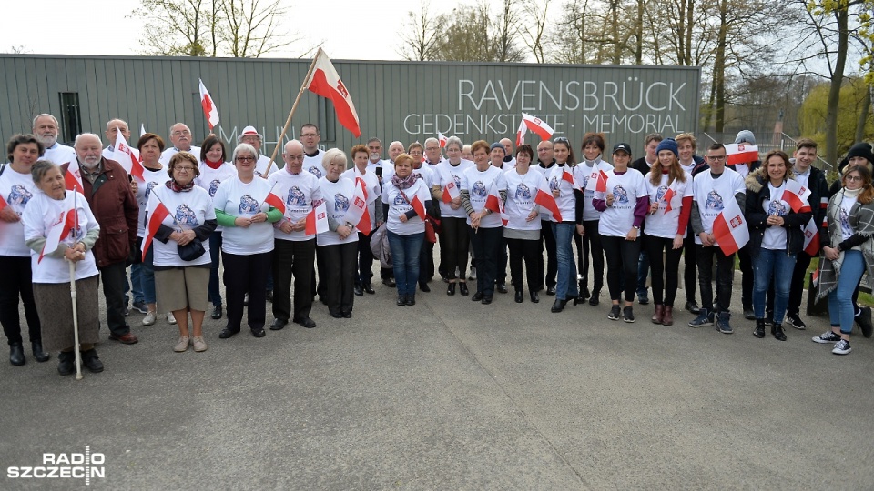 Od trzech lat Fundacja Polskich Wartości organizuje wyjazdy do obozu w Ravensbrück, który znajduje się na północ od Berlina. Fot. Łukasz Szełemej [Radio Szczecin]
