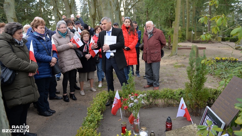 Od trzech lat Fundacja Polskich Wartości organizuje wyjazdy do obozu w Ravensbrück, który znajduje się na północ od Berlina. Fot. Łukasz Szełemej [Radio Szczecin]