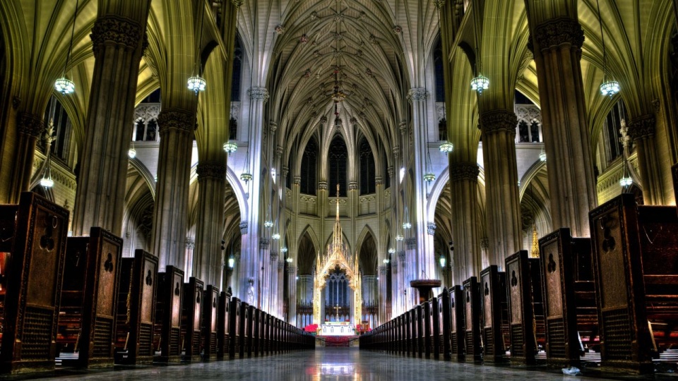 Katedra Świętego Patryka (ang. St. Patrick's Cathedral) – katedra na Manhattanie w Nowym Jorku. fot. źródło: wikipedia.org/wiki/Katedra_Świętego_Patryka_w_Nowym_Jorku.