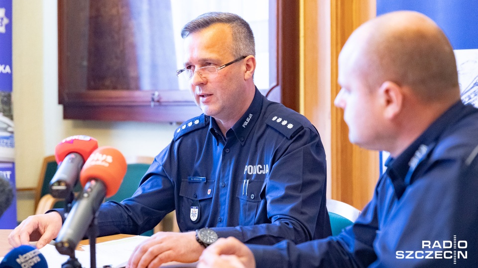 O zdrowy rozsądek i kulturę jazdy apelował we wtorek Naczelnik Wydziału Ruchu Drogowego Komendy Wojewódzkiej Policji w Szczecinie. Fot. Robert Stachnik [Radio Szczecin]
