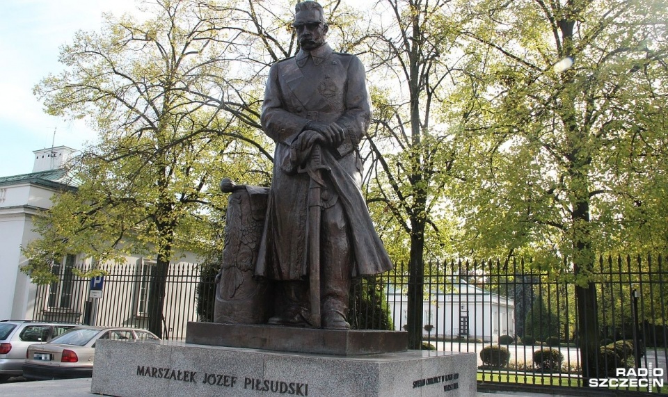 Pomnik marszałka Józefa Piłsudskiego koło Belwederu w Warszawie. Fot. Piotr Kołodziejski [Radio Szczecin]