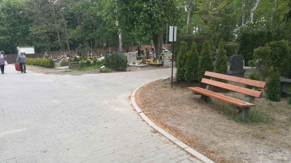 Koniec remontu na cmentarzu w Dąbiu. źródło: https://zuk.szczecin.pl/
