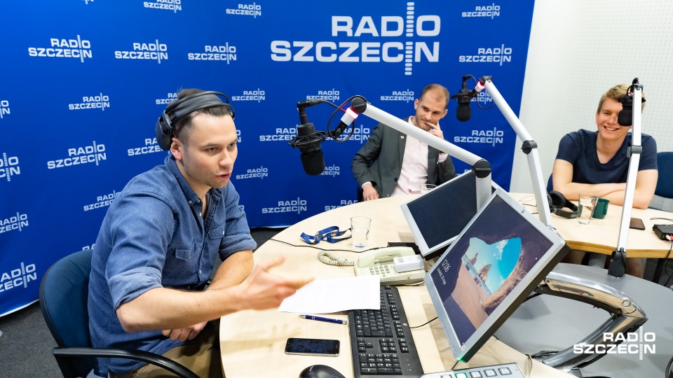 Polityka nie jest atrakcyjna dla młodych ludzi - mówili goście "Kawiarenki Politycznej - Suplement". Fot. Robert Stachnik [Radio Szczecin]