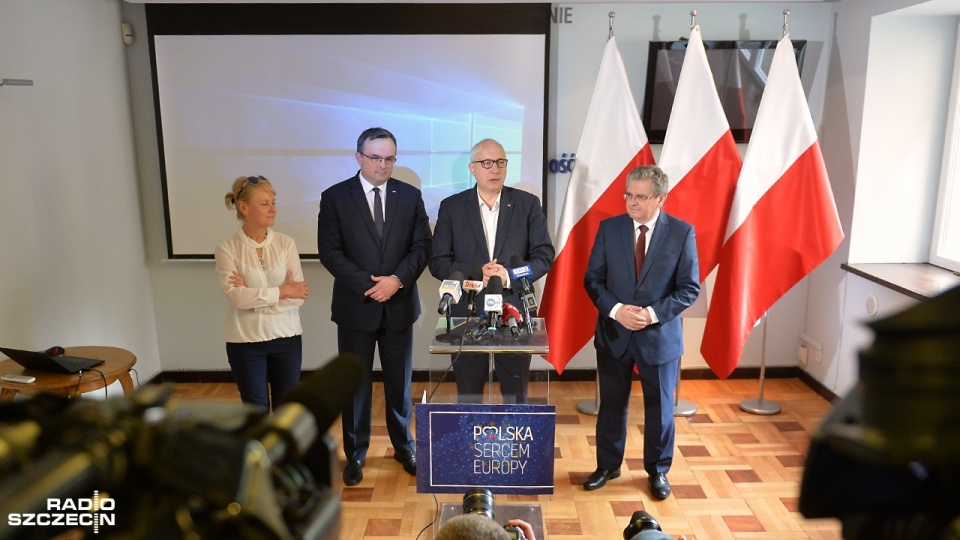 W eurowyborach PiS zdobył 27 mandatów, KE 22 i 3 Wiosna Roberta Biedronia. Fot. Łukasz Szełemej [Radio Szczecin]