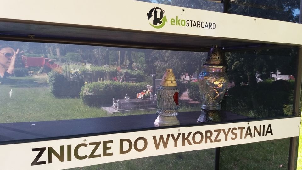 źródło: https://www.stargard.pl/aktualnosci/main/Regal-na-znicze-juz-jest