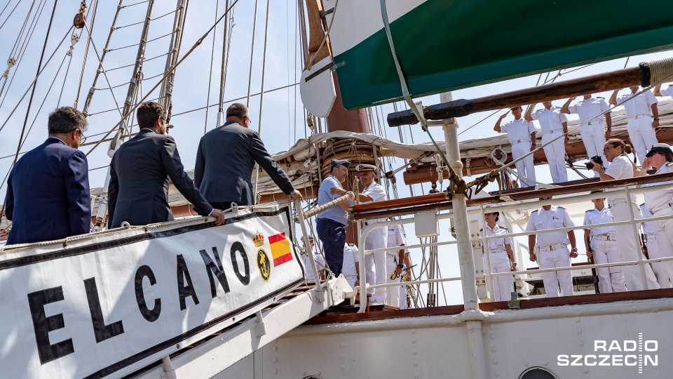 Hiszpański żaglowiec Juan Sebastián de Elcano. Fot. Robert Stachnik [Radio Szczecin]