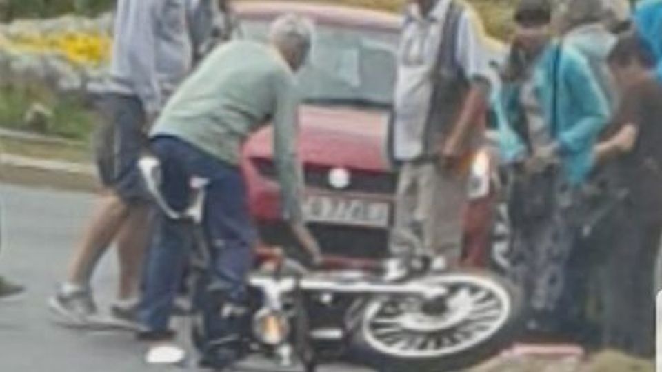 - Wypadek motocyklisty przy rondzie Giedroycia, zjazd w stronę dworca Niebuszewo - przestrzegał kolejny słuchacz. źródło: Facebook Grupa Suszą! Szczecin