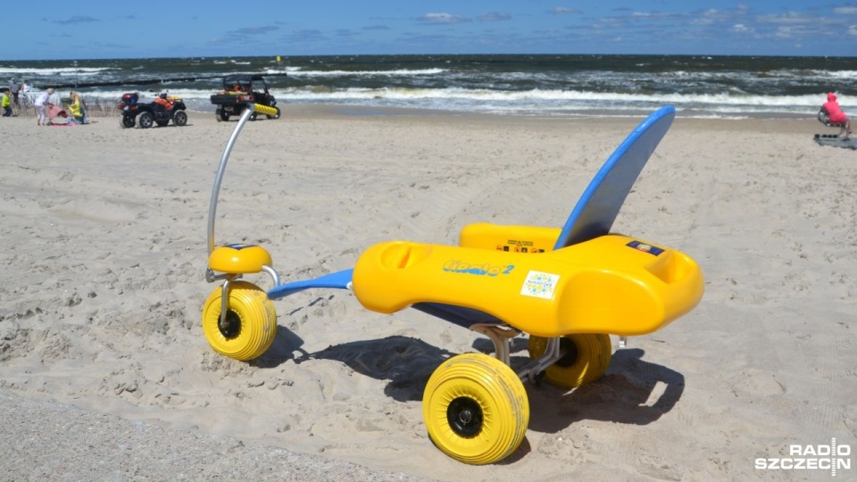 Tzw. amfibia wodna, czyli wózek dla niepełnosprawnych. Fot. Przemysław Polanin [Radio Szczecin]
