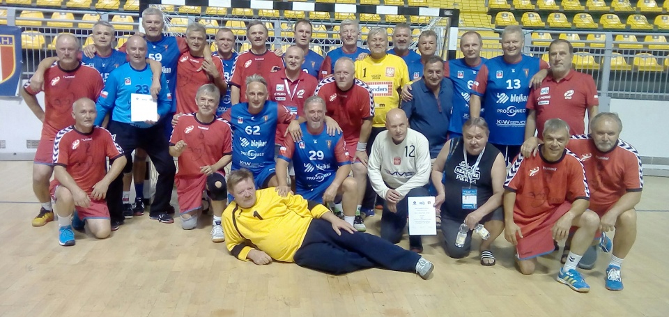 Drużyna piłki ręcznej OLDI Szczecin reprezentowała Polskę na Mistrzostwach Masters Games w Turynie.