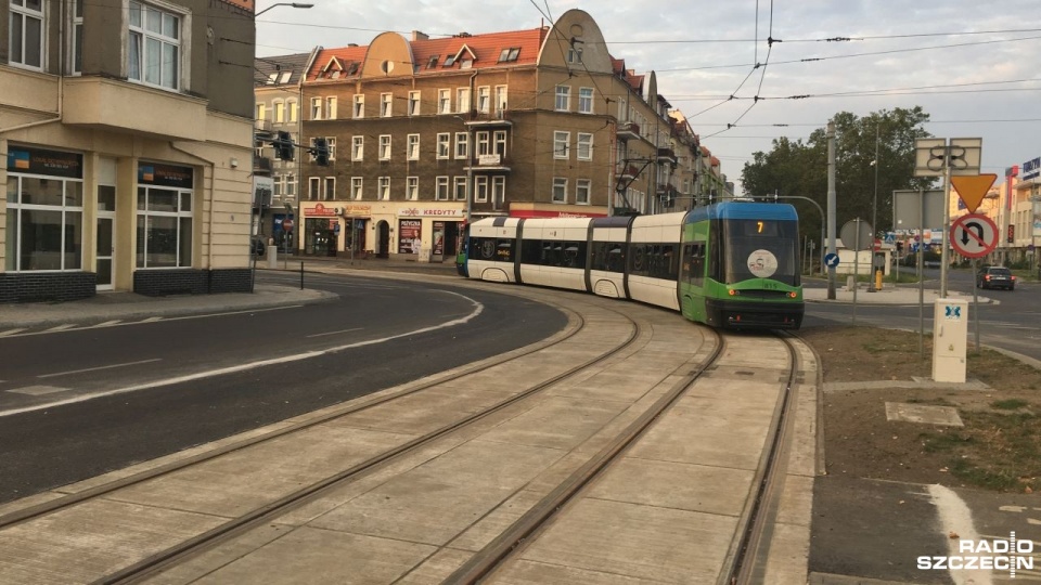 Pierwsze tramwajowe "siódemki" już przejechały wracając na swoją stałą trasę między Krzekowem a Pętlą Turkusowa. Fot. Jacek Rujna [Radio Szczecin]