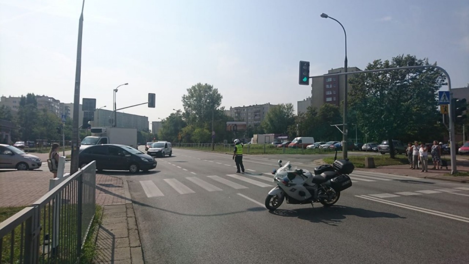 Część ulicy Wrocławskiej na Bemowie jest całkowicie zablokowana. Fot. twitter.com/Policja_KSP