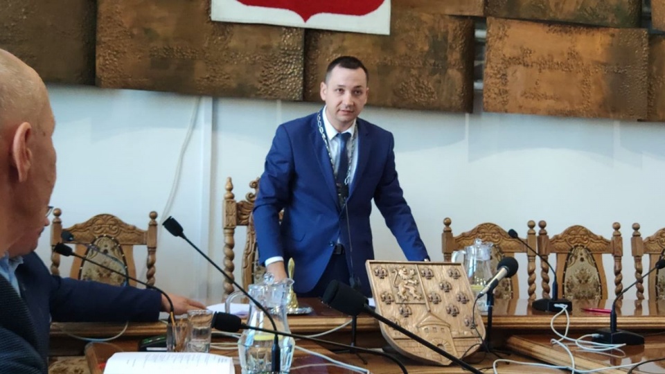 Funkcję przewodniczącego objął Marcin Nieradka z Prawa i Sprawiedliwości. Fot. Dariusz Kielan
