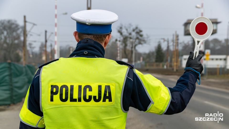 Policjanci natychmiast odebrali mu prawo jazdy. Fot. Robert Stachnik [Radio Szczecin]