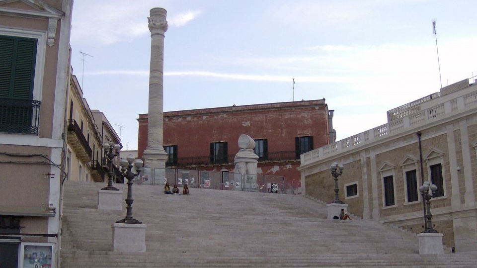 Brindisi to miasto portowe i gmina we Włoszech. Fot. www.wikipedia.org / Zappuddu (CC0 domena publiczna)