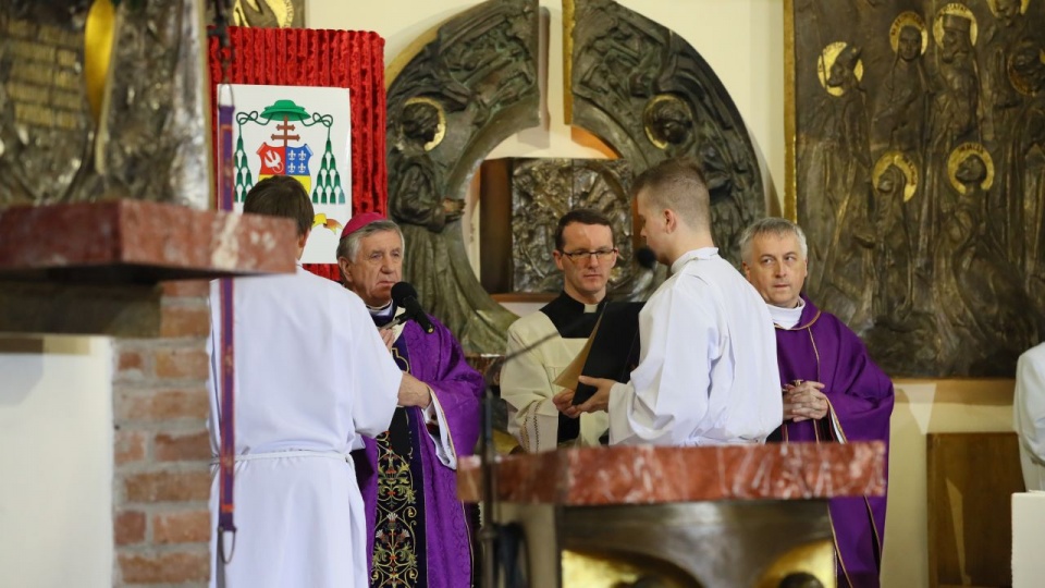 Mszy św. przewodniczył abp Andrzej Dzięga, metropolita szczecińsko-kamieński. Fot. Robert Stachnik [Radio Szczecin]