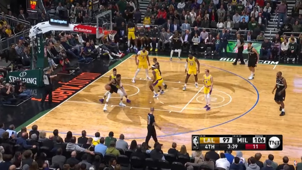 Mat. YouTube / NBA