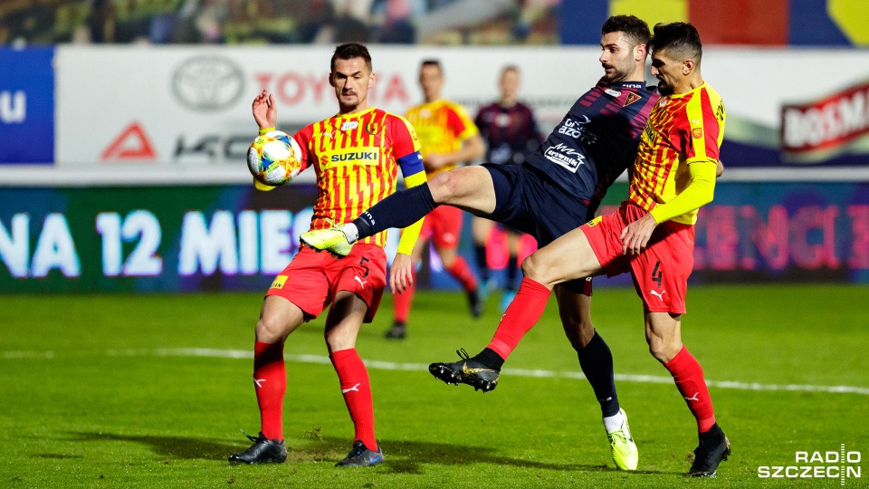 Pogoń Szczecin przegrała drugi mecz z rzędu. Tym razem z Koroną Kielce 0:1 przed własną publicznością. Fot. Robert Stachnik [Radio Szczecin]