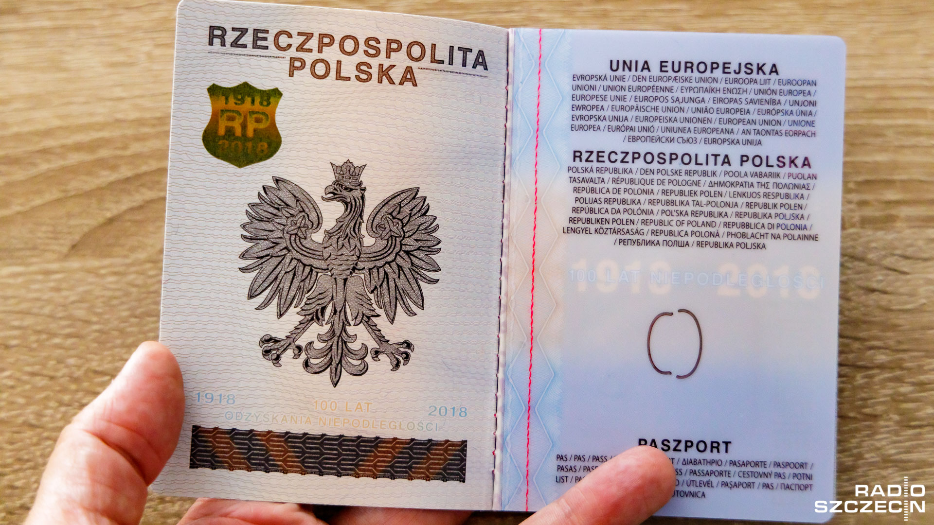 Punkt paszportowy w Policach