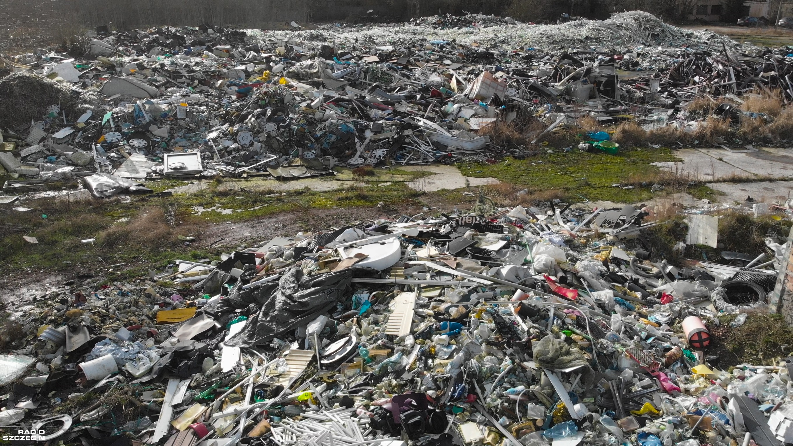 20 tysięcy ton odpadów z nielegalnego wysypiska w Tuplicach w Lubuskiem zostanie zabranych do Niemiec.