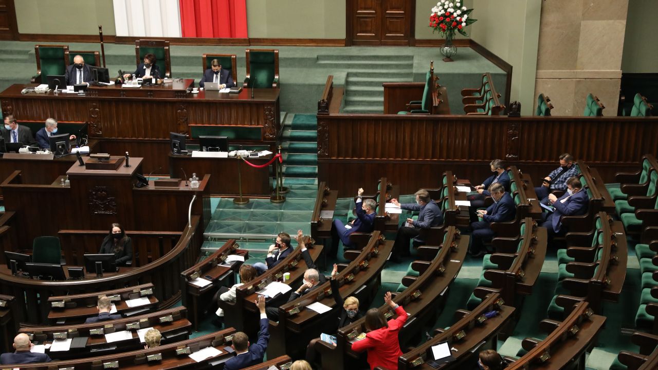 Polityk bezkompromisowy: nie jestem gangsterem, a Sejm to bagno i...