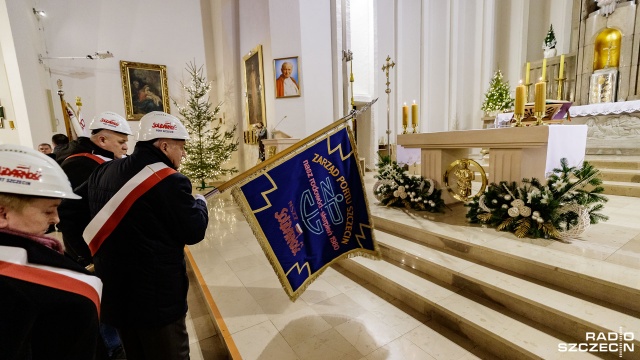 Fot. Robert Stachnik [Radio Szczecin] Modlitwą uczczono pamięć o śp. Longinie Komołowskim [ZDJĘCIA]