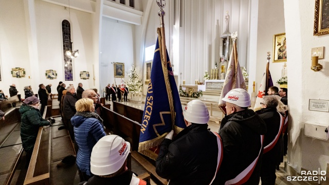 Fot. Robert Stachnik [Radio Szczecin] Modlitwą uczczono pamięć o śp. Longinie Komołowskim [ZDJĘCIA]