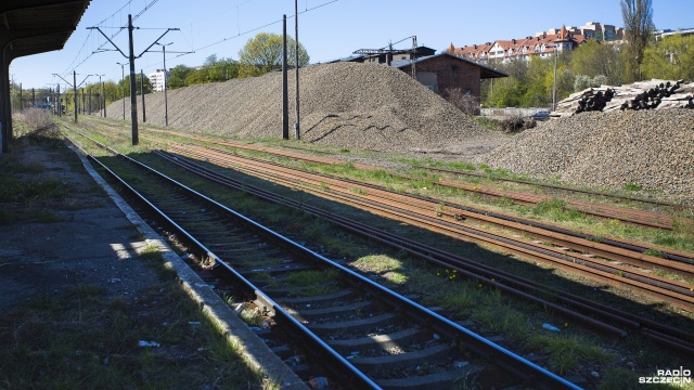 Realizacja: Mateusz Papke [Radio Szczecin] Koleją Metropolitalną ze Szczecina do Polic. Prace ruszą w czerwcu [WIDEO, DUŻO ZDJĘĆ]