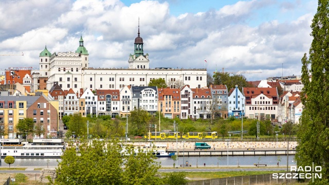 Fot. Robert Stachnik [Radio Szczecin] 1.05.2020 Stan epidemiczny. Dzień czterdziesty siódmy - Szczecin. Zamek Książąt Pomorskich i Stare Miasto [WIDEO, DUŻO ZDJĘĆ]