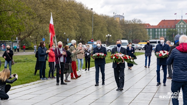 Fot. Robert Stachnik [Radio Szczecin] Święto Konstytucji 3 maja, a w tle dyskusja wyborcza [2x WIDEO, DUŻO ZDJĘĆ]