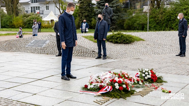 Fot. Robert Stachnik [Radio Szczecin] Święto Konstytucji 3 maja, a w tle dyskusja wyborcza [2x WIDEO, DUŻO ZDJĘĆ]