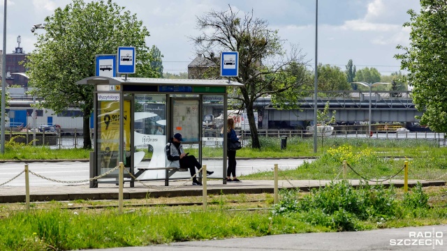 Fot. Robert Stachnik [Radio Szczecin] 3.05.2020 Stan epidemiczny. Dzień pięćdziesiąty - Szczecin. Ulica ks. Kardynała Stefana Wyszyńskiego. [WIDEO, DUŻO ZDJĘĆ]