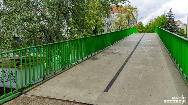Fot. Robert Stachnik [Radio Szczecin] 3.05.2020 Stan epidemiczny. Dzień pięćdziesiąty - Szczecin. Ulica ks. Kardynała Stefana Wyszyńskiego. [WIDEO, DUŻO ZDJĘĆ]