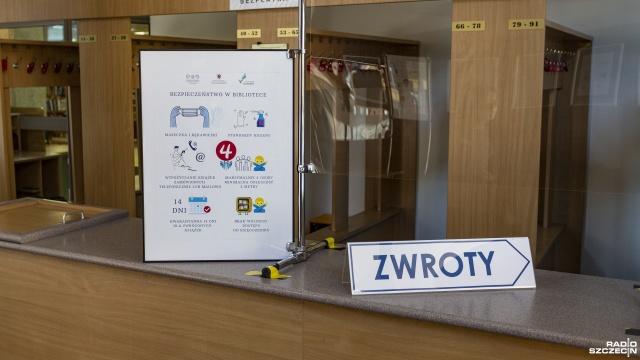 Fot. Mateusz Papke [Radio Szczecin] 8.05.2020 Stan epidemiczny. Dzień pięćdziesiąty czwarty. Książnica Pomorska [WIDEO, DUŻO ZDJĘĆ]