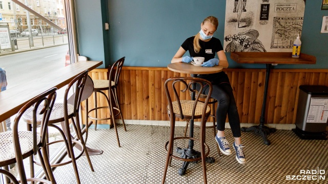 Fot. Robert Stachnik [Radio Szczecin] 18.05.2020 Stan epidemiczny. Dzień sześćdziesiąty czwarty. Otwarta gastronomia [WIDEO, DUŻO ZDJĘĆ]