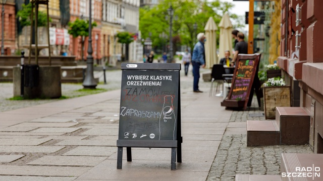 Fot. Robert Stachnik [Radio Szczecin] 18.05.2020 Stan epidemiczny. Dzień sześćdziesiąty czwarty. Otwarta gastronomia [WIDEO, DUŻO ZDJĘĆ]