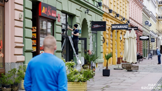 Fot. Robert Stachnik [Radio Szczecin] 18.05.2020 Stan epidemiczny. Dzień sześćdziesiąty czwarty. Otwarta gastronomia [WIDEO, DUŻO ZDJĘĆ]
