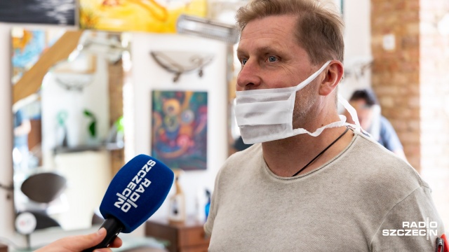 Fot. Robert Stachnik [Radio Szczecin] Salony znów się otwierają, a klienci zmieniają upodobania [WIDEO, ZDJĘCIA]