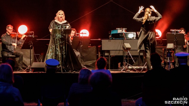 Fot. Robert Stachnik [Radio Szczecin] "Tym, którzy nie powrócili z morza." Niezwykły koncert w Szczecinie [DUŻO ZDJĘĆ]