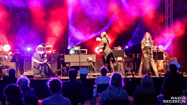 Fot. Robert Stachnik [Radio Szczecin] "Tym, którzy nie powrócili z morza." Niezwykły koncert w Szczecinie [DUŻO ZDJĘĆ]