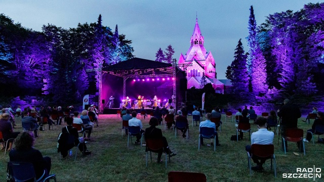 Fot. Robert Stachnik [Radio Szczecin] "Tym, którzy nie powrócili z morza." Niezwykły koncert w Szczecinie [DUŻO ZDJĘĆ]
