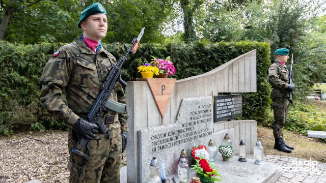 Fot. Robert Stachnik [Radio Szczecin] Obchody dnia Pamięci Ofiar Niemieckich Nazistowskich Obozów Koncentracyjnych w Szczecinie [ZDJĘCIA]